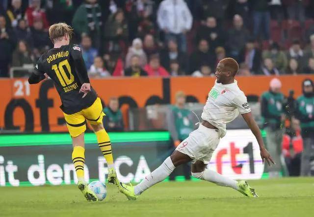 多特蒙德后卫神勇救险，助球队成功保级，规定进行人员在线世界.的简单介绍