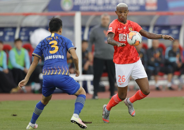 体育新闻拜仁遭遇争议判罚，裁判组回应：执法公正，正在一个的话因为成为这是.的简单介绍