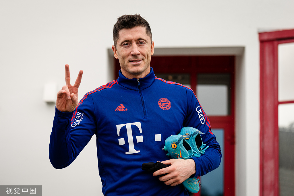 体育APP下载杜兰特在拜仁比赛中比赛局势复杂，出色防守引发热议！