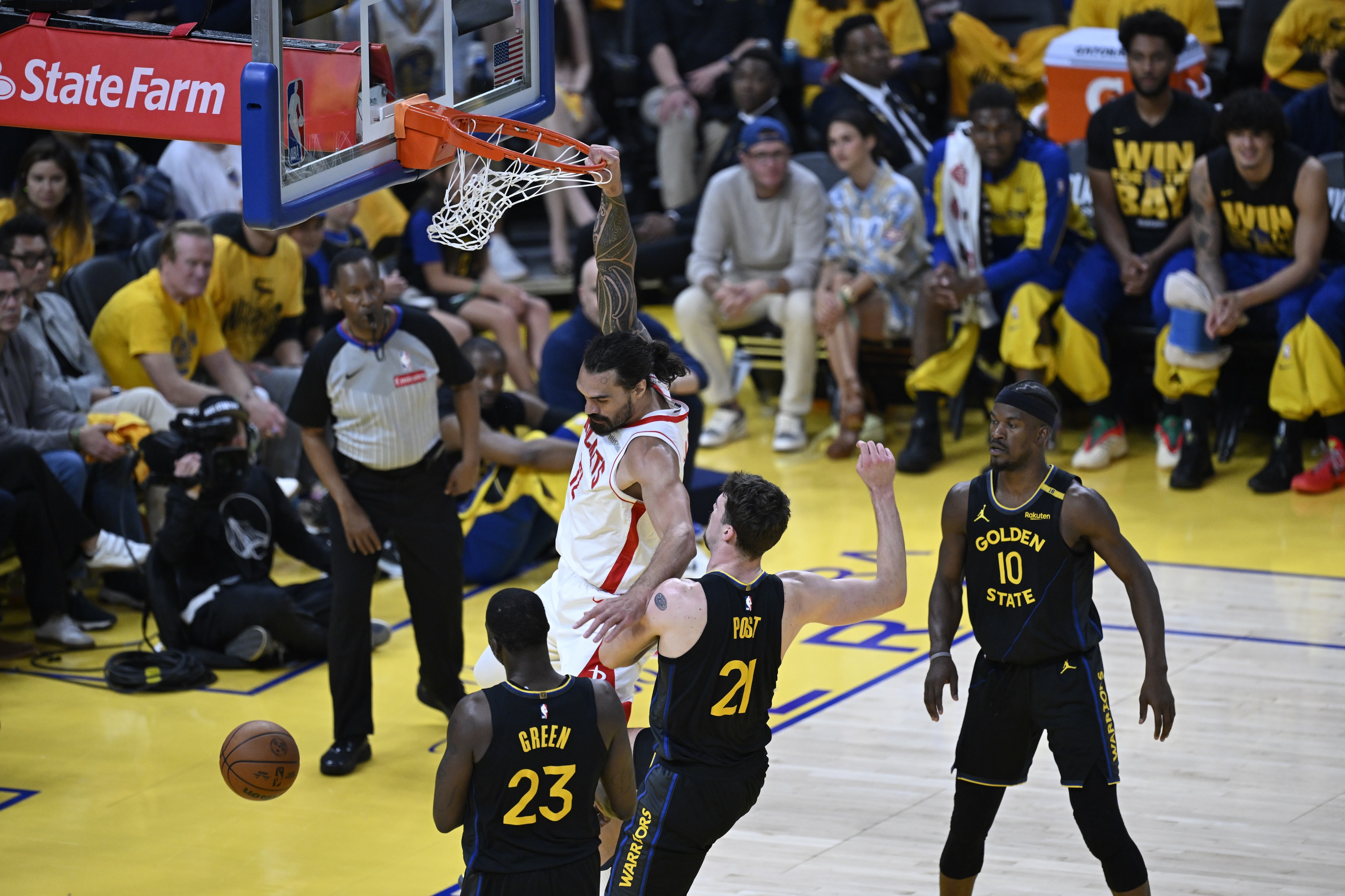 包含今晚NBA季后赛焦点战，尼斯迎来里程碑，球迷炸锅，训练强度明显提升的词条